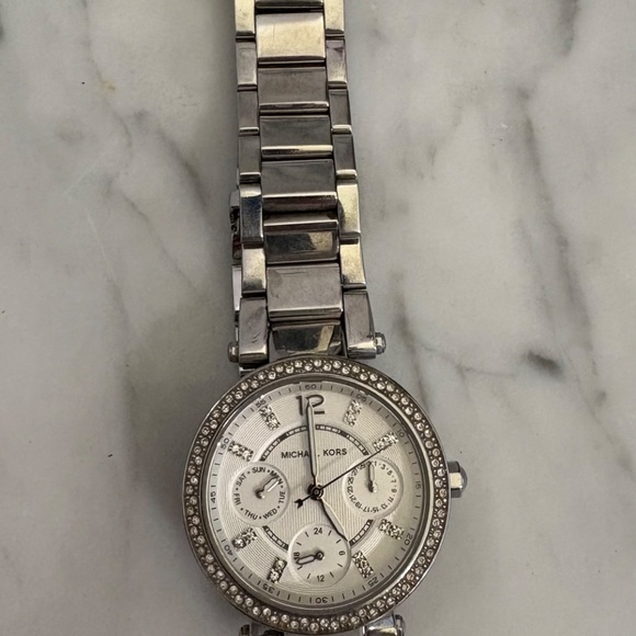 Michael Kors watch - Picture 2 of 5